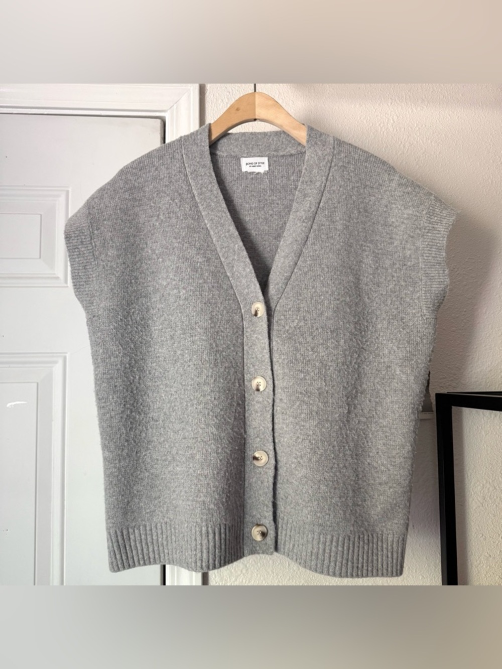 SONG‎ OF STYLE heather grey knit shell button up vest cropped boxy sweater tank